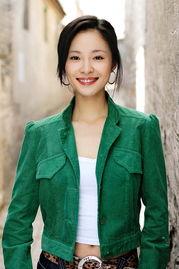 江一燕最新照片生活照,尽显优雅魅力