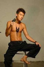 娱乐圈混乱肮脏的关系,暗流涌动的权力与欲望交织